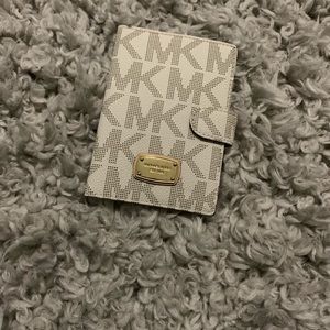 Micheal Kors Passport holder